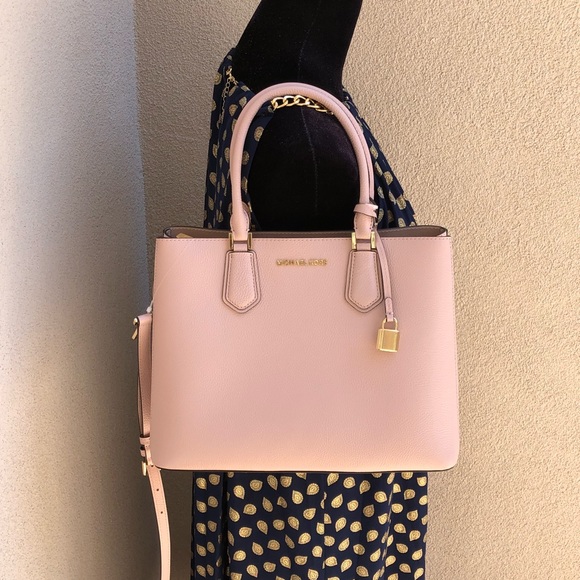 Authentic Michael kors Adele handbag&wallet set - Picture 4 of 8